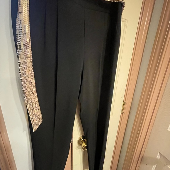 Used - Picture 6 of 6